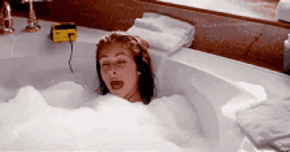 Julia Roberts Pretty Woman Bath GIF
