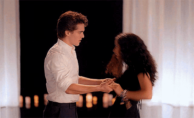 Julie X Luke Luke X Julie Gif GIF