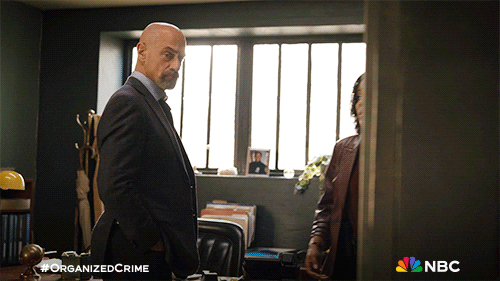 K Bye Woman Tap Shoulder Of Man And Left GIF