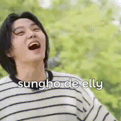 K Pop Sungho De Elly Happy Reaction GIF