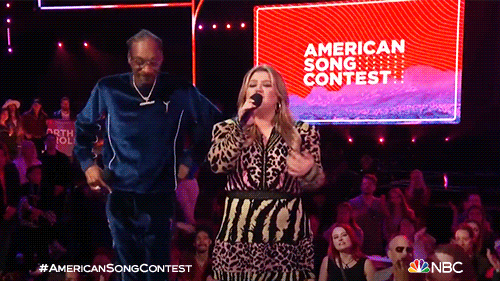 Kelly Clarkson And Snoop Dogg GIF
