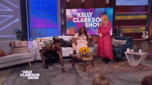 Kelly Clarkson Show On TV GIF
