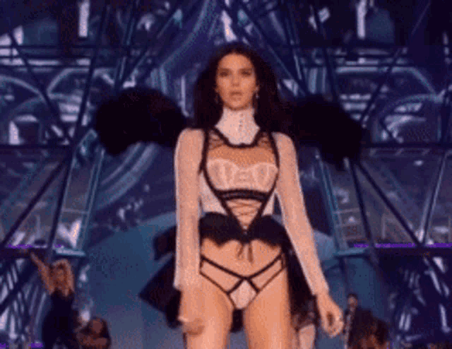 Kendall Jenner Model Gif GIF