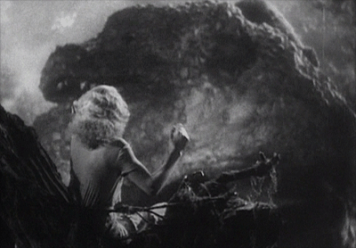 King Kong Entertaining Ann In Old Movie GIF