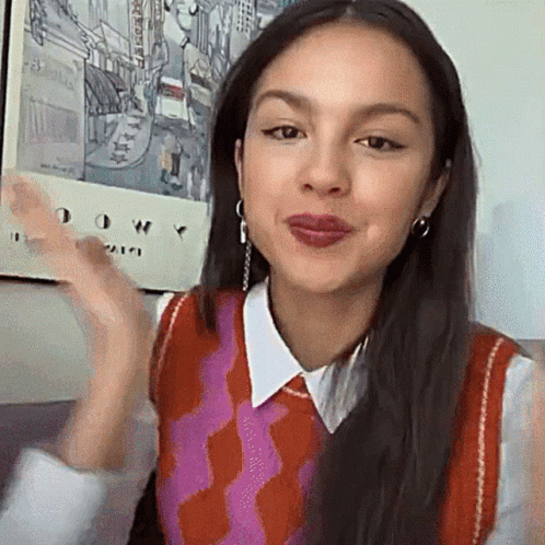 Kiss Olivia Rodrigo I Love You GIF