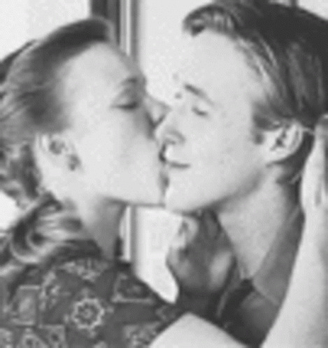 Amy Adams Kisses Ryan Gosling GIF
