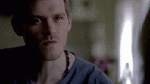 Klaus Mikaelson Mad Talking Debate GIF