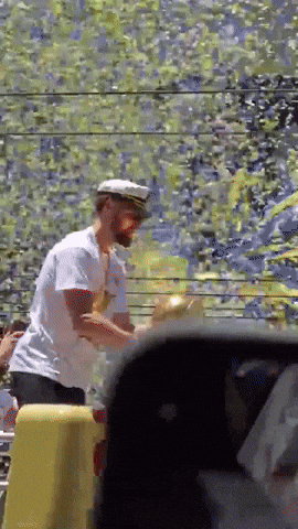 Klay Thompson Mass Parade Confetti Falling GIF