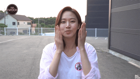 Korean Actress Flying Kiss GIF