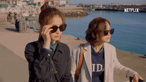 Korean Drama Run On Smile And Wave GIF