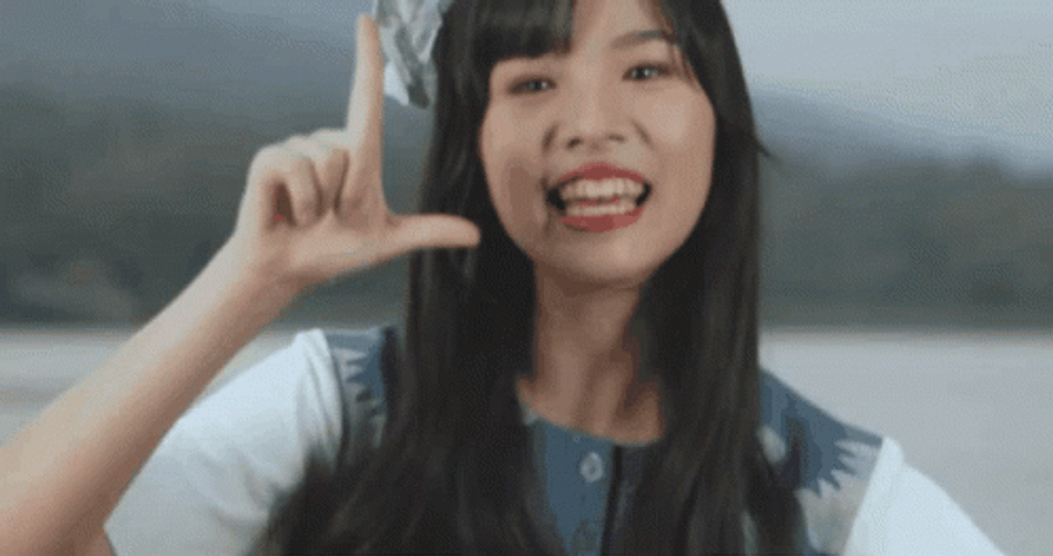 Korean Letter L Sign GIF