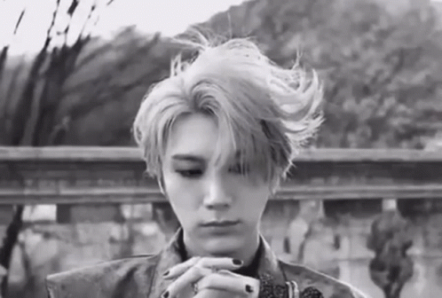 Kpop Dark Aesthetic GIF