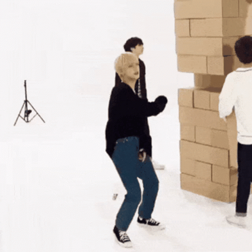 Kpop Yeonjun Cute Victory Dance GIF
