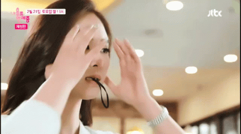 Kwon Yuri Snsd Pull Hair Fix GIF