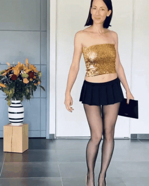 Lady Wearing Short Skirt GIF