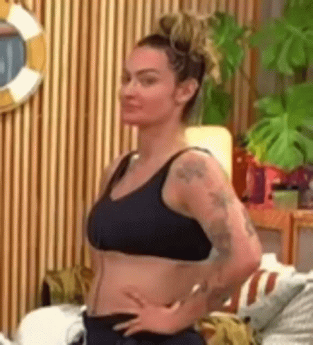 Laura Keller Signing Mute Helen GIF