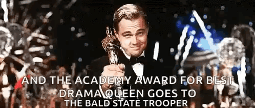 Leonardo DiCaprio Holding Oscar