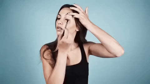 Lily Aldridge Applies Eyeliner Make Up Mua GIF