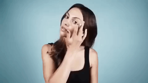 Lily Aldridge Applies Highlighter Mua GIF