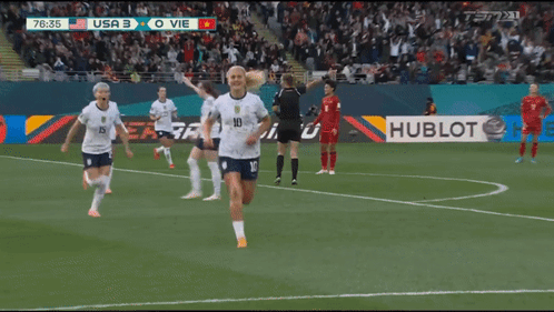 Linsey Horan Running Usa Soccer GIF