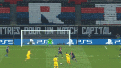 Lionel Messi Incredible Free Kick Score GIF