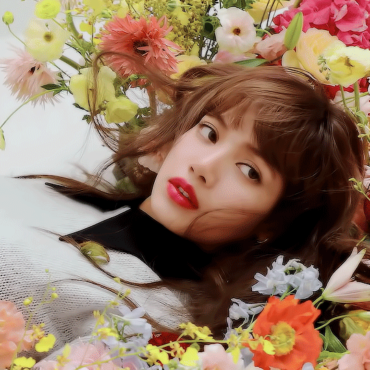 Lisa Manoban Blackpink Lying On Flowers GIF
