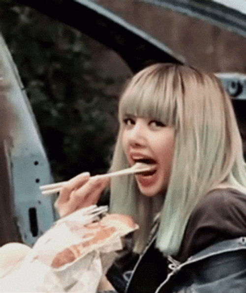 Lisa Of Blackpink Eating With Chopsticks GIF