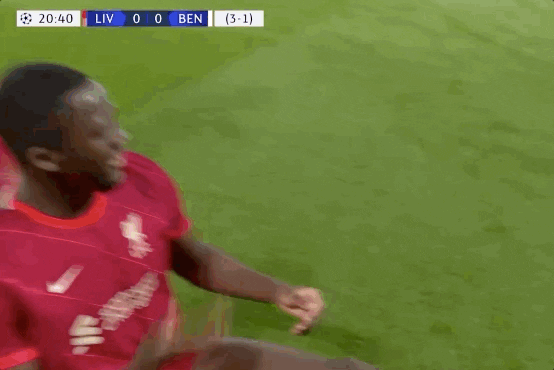 Liverpool Fc Sadio Mané Tapping Chest GIF