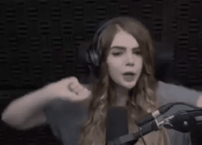 Loeya Happy Victory Dance GIF