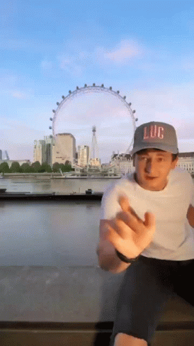 London Eye Stealing GIF