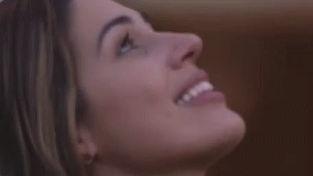 Vivian Amorim Looking Up GIF