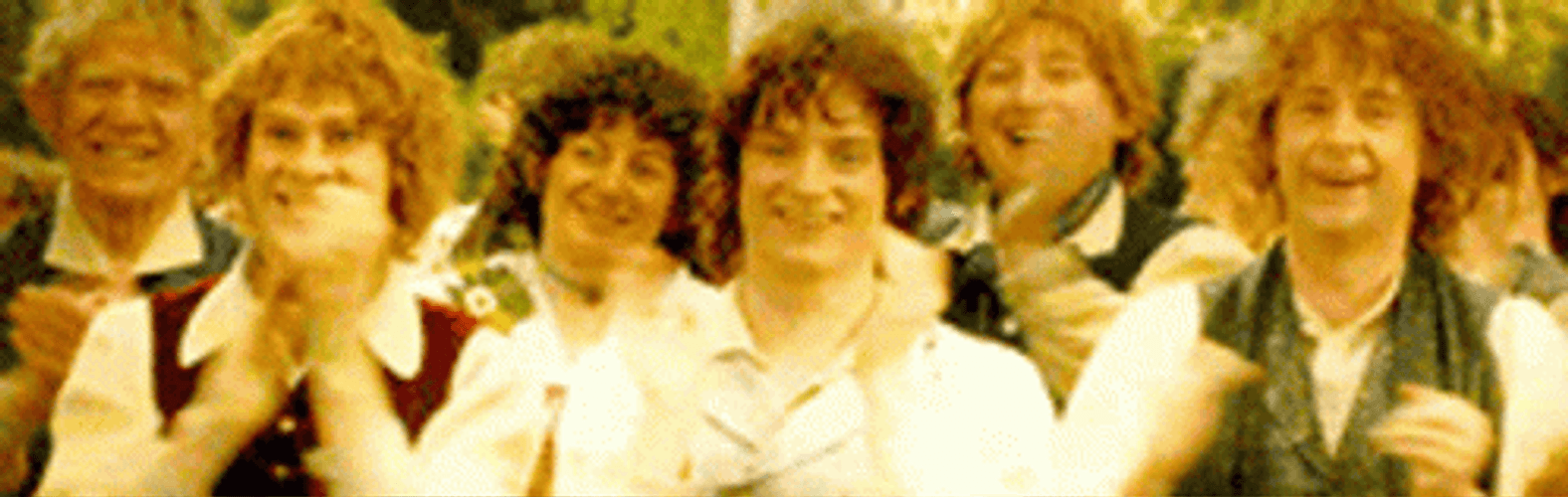 Lotr Crowd Clapping GIF