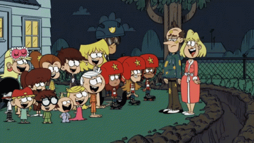 Loud House Mom Family In The Backyard GIF