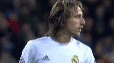 Luka Modric Talking To His Teammates GIF