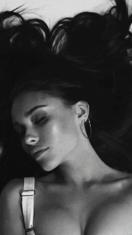 Madison Beer Glitch Effect GIF