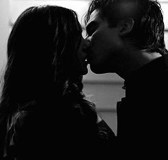 Man And Woman Kissing GIF