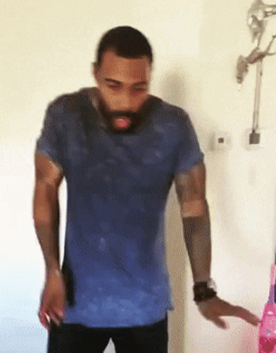 Man Dancing Omari Hardwick Dance Break GIF