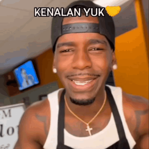 Man In Hat And Apron Smiling Kenalan Yuk GIF