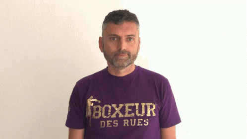 Man In Purple Boxeur Des Rues T-Shirt GIF