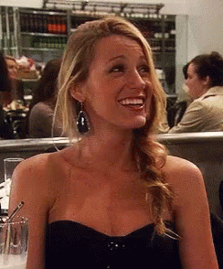 Man In Suit And Tie Clapping Halkim Çokpardon GIF