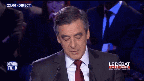 Man In Suit Speaking Into Microphone Alors Dis-Moi GIF
