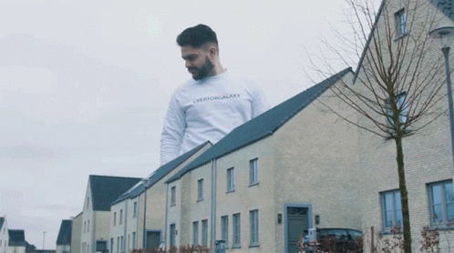Man In White Shirt Saying Creatorgalaxy GIF