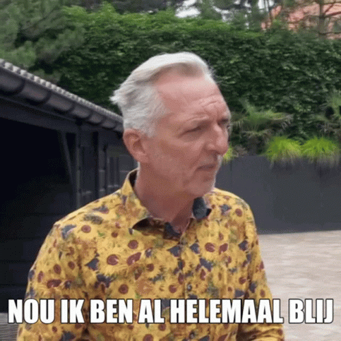 Man In Yellow Shirt Says Nou Ik Ben Al Helemaal Blij GIF