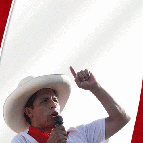 Man Speaking Into Microphone Fendamos Os Votos