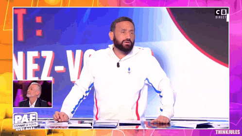 Man With Beard On TV Show Paf GIF