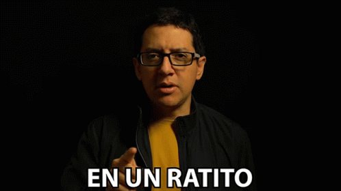 Man With Glasses Pointing at Camera en un ratito