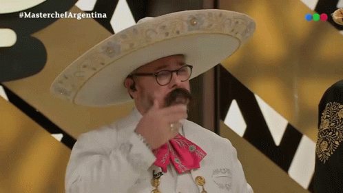 Man with Sombrero and Glasses on Masterchef Argentina