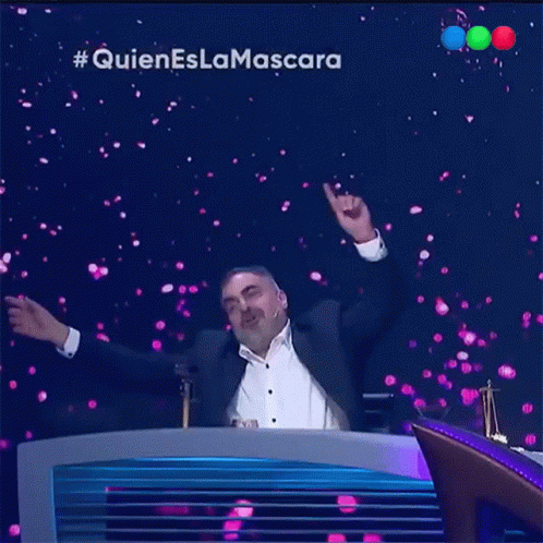 Manos Arriba Moldavsky GIF