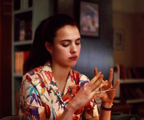 Margaret Qualley As Joanna Rakoff My Salinger Year GIF