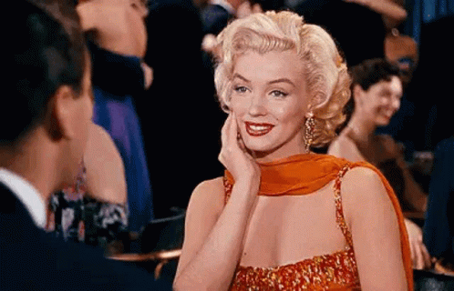 Marilyn Monroe 498 X 320 Gif GIF